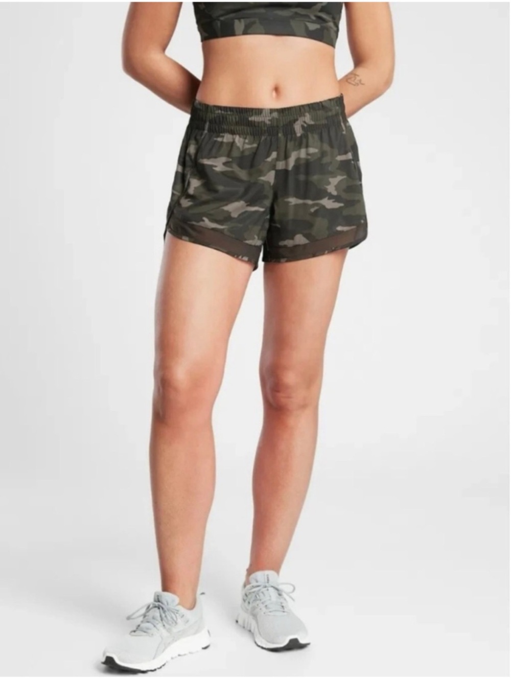 ATHLETA Mesh Racer Run Short 4" Olive Green Camo - Medium EUC